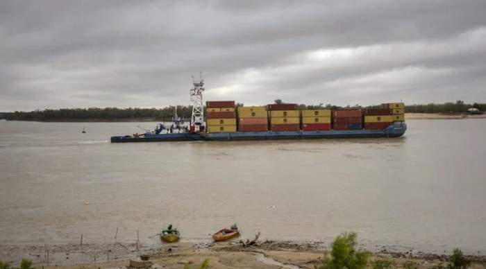 PREOCUPA LA BAJANTE DEL RÍO PARANÁ: CARGA DE BUQUES AFECTADA Y COSTOS ENCARECIDOS