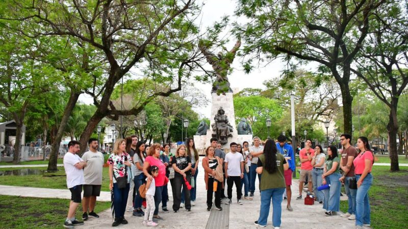 LA PROPUESTA TURÍSTICA “DESCUBRÍ CORRIENTES” ESTRENÓ NUEVO RECORRIDO EN LA PLAZA LIBERTAD